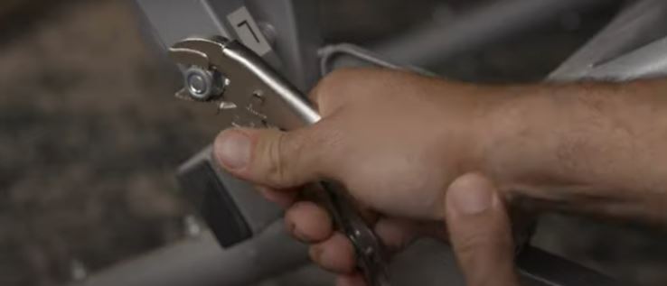 Ditch The Knob! Armor Tool's New Automatic Pliers